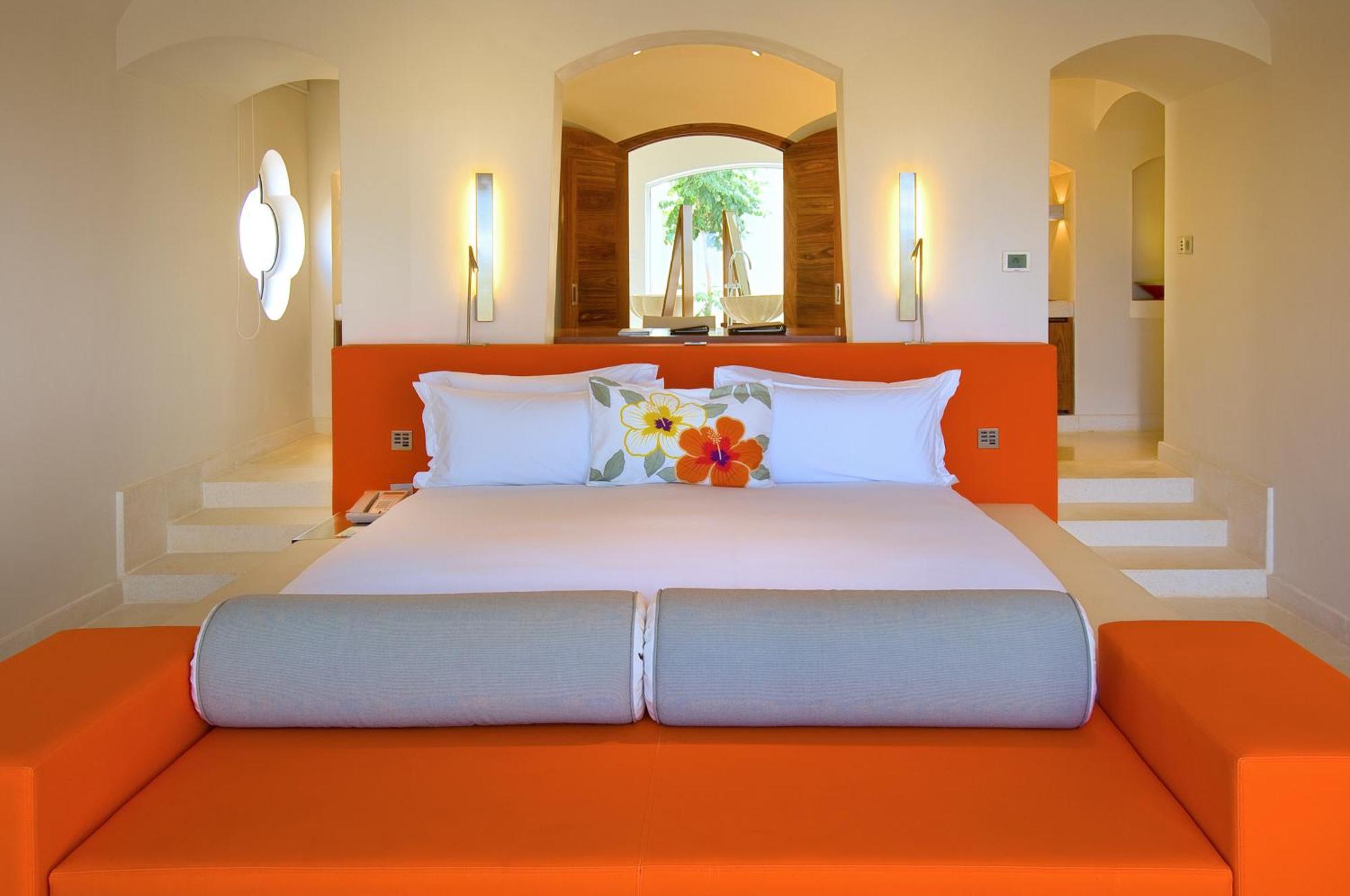 SO Family King Beach Villa with Private Garden and Plunge Pool - Beach Front